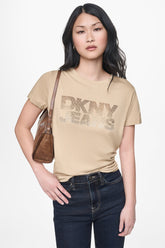 DKNY JEANS STACKED RHINESTONE LOGO TEE - Travertine/Brown Silver - 1