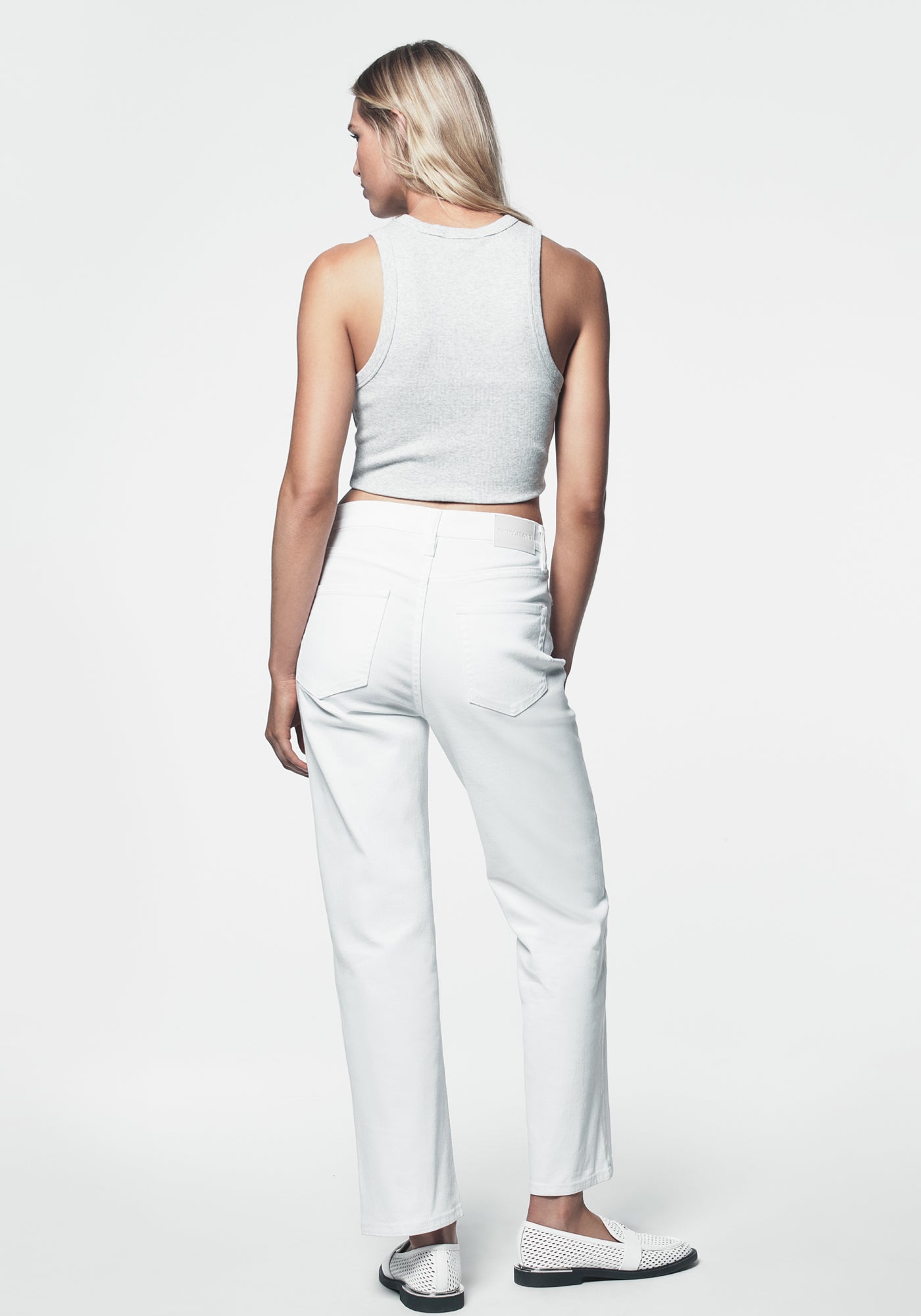 HIGH-RISE CLASSIC STRAIGHT - White - 3