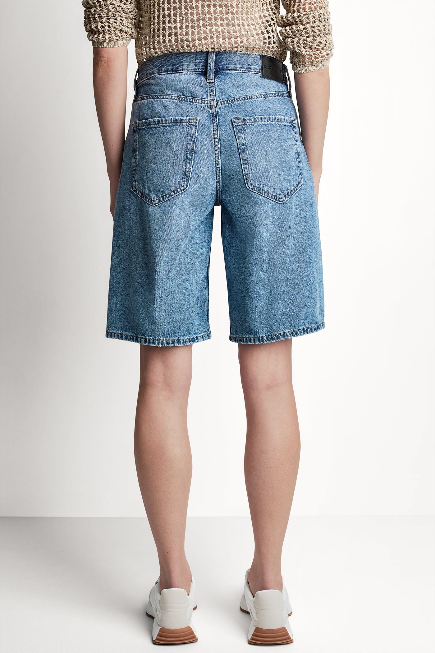 MID-RISE RELAXED DENIM SHORT - CROWN STREET - 3