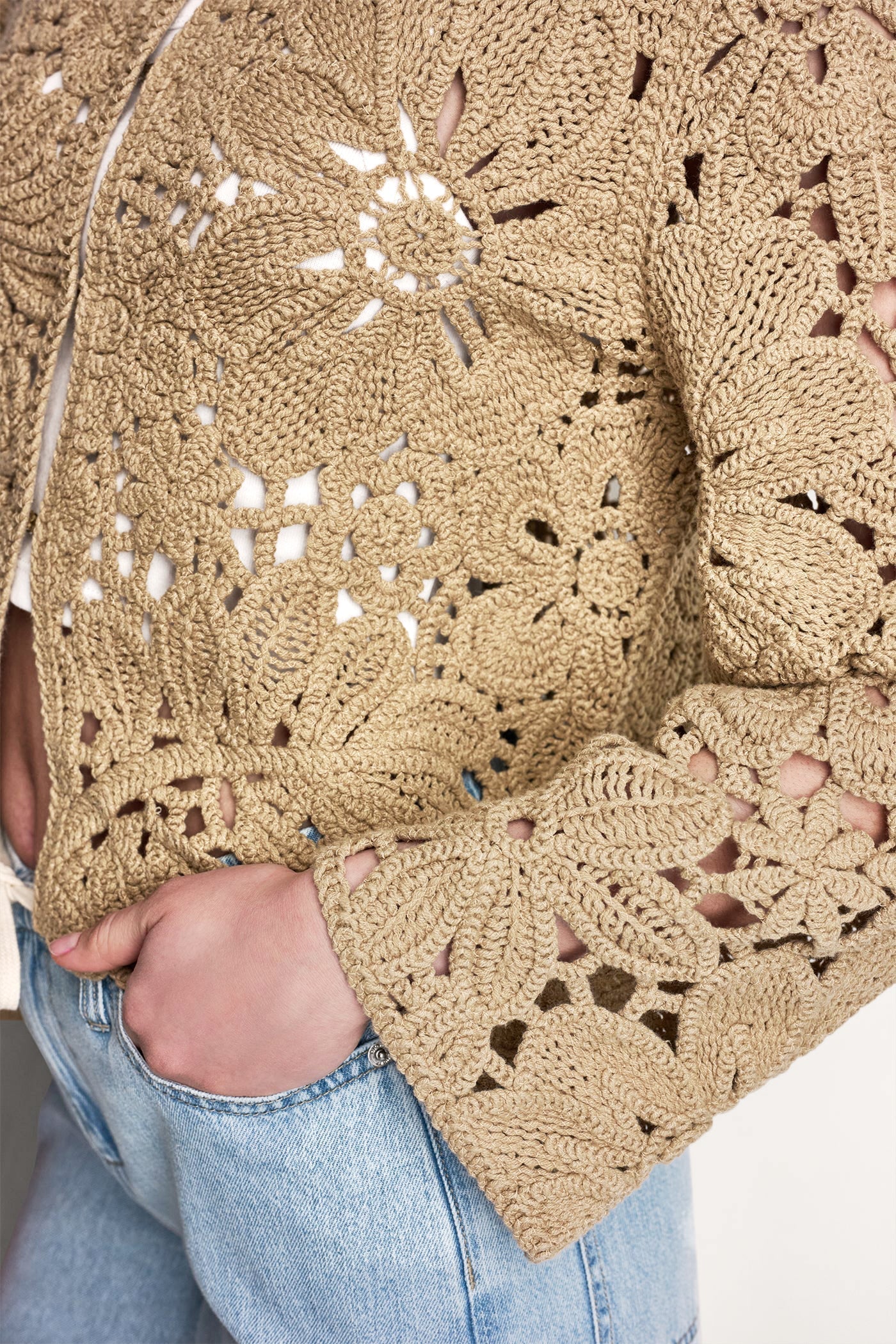 FLORAL CROCHET CARDIGAN WITH SCALLOP HEM - Travertine - 7