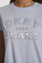 DKNY JEANS SATIN APPLIQUE CHAINSTITCH LOGO CREW NECK TEE - Frost Blue/Silver - 2