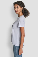 DKNY JEANS SATIN APPLIQUE CHAINSTITCH LOGO CREW NECK TEE - Frost Blue/Silver - 4