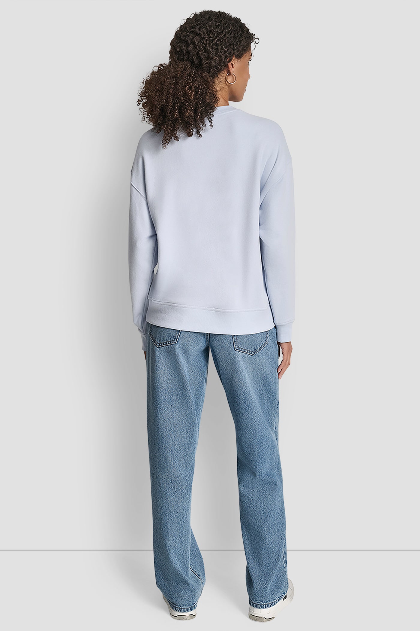 DKNY JEANS CHAINSTITCH OUTLINE LOGO SWEATSHIRT - Frost Blue/Black/White - 3