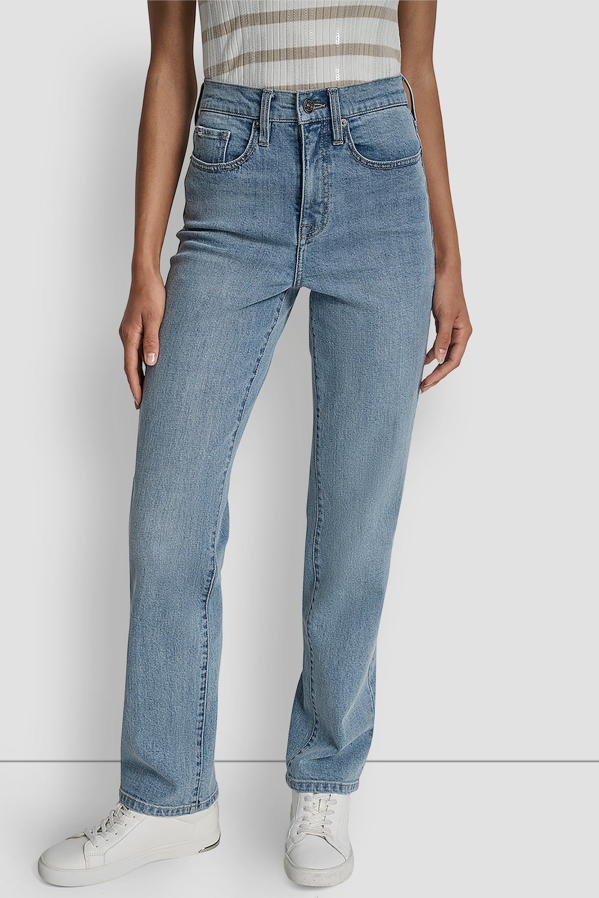 HIGH-RISE CLASSIC STRAIGHT - BRYANT WASH - 1