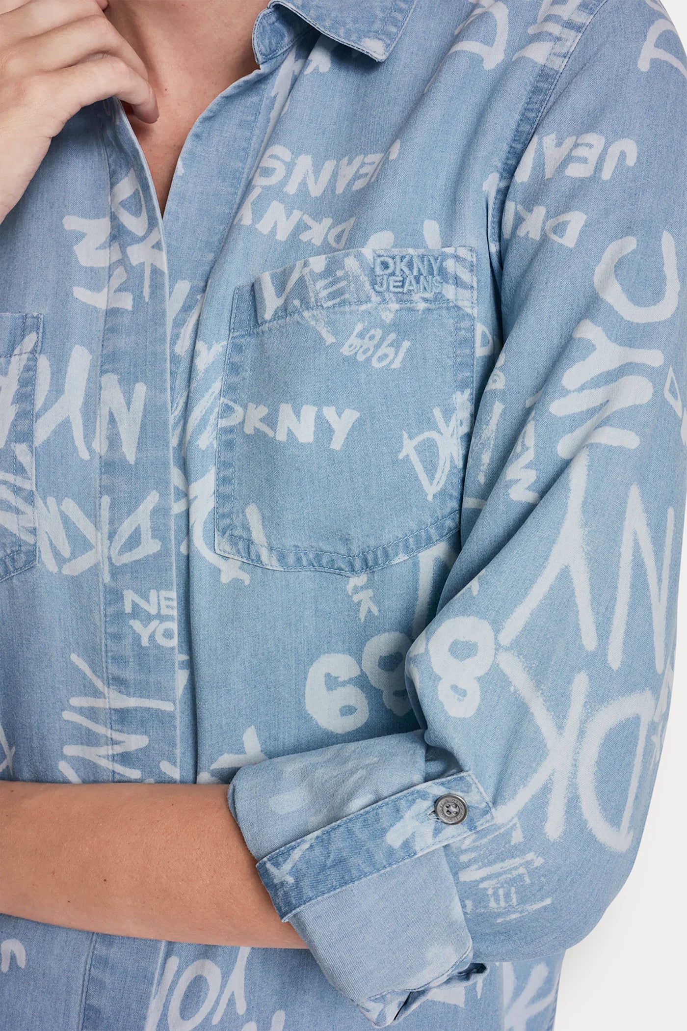 GARMENT DYE SPLIT BACK SHIRT - Graffiti Logo/Chambray - 6