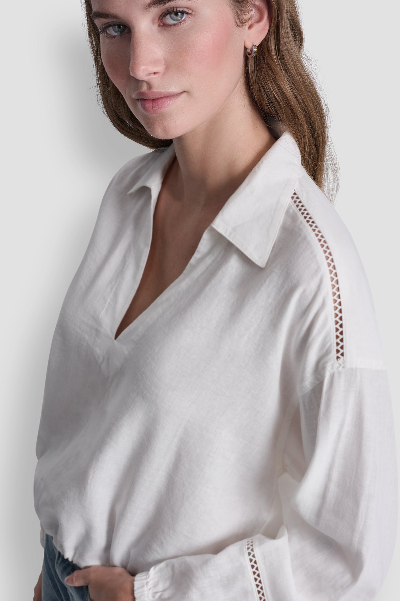 LINEN-BLEND V-NECK SHIRT - Ivory - 5