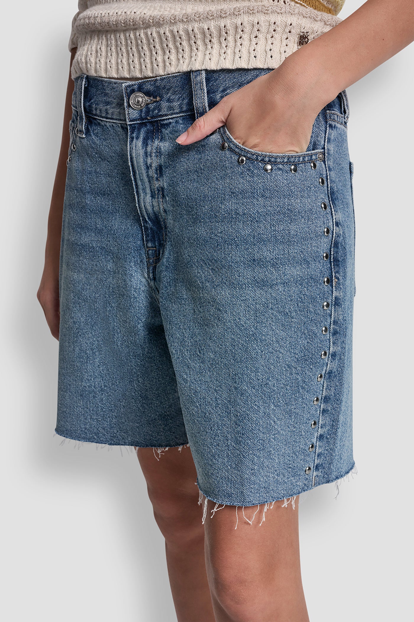 MID-RISE DENIM SHORT - Cedar Street - 2