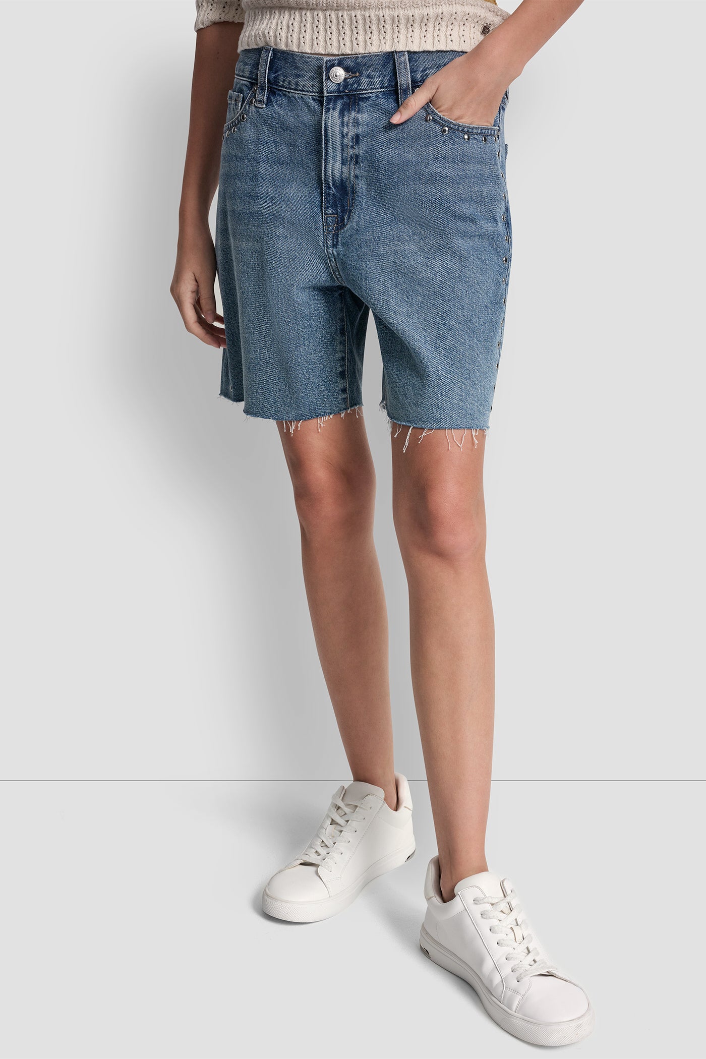 MID-RISE DENIM SHORT - Cedar Street - 4