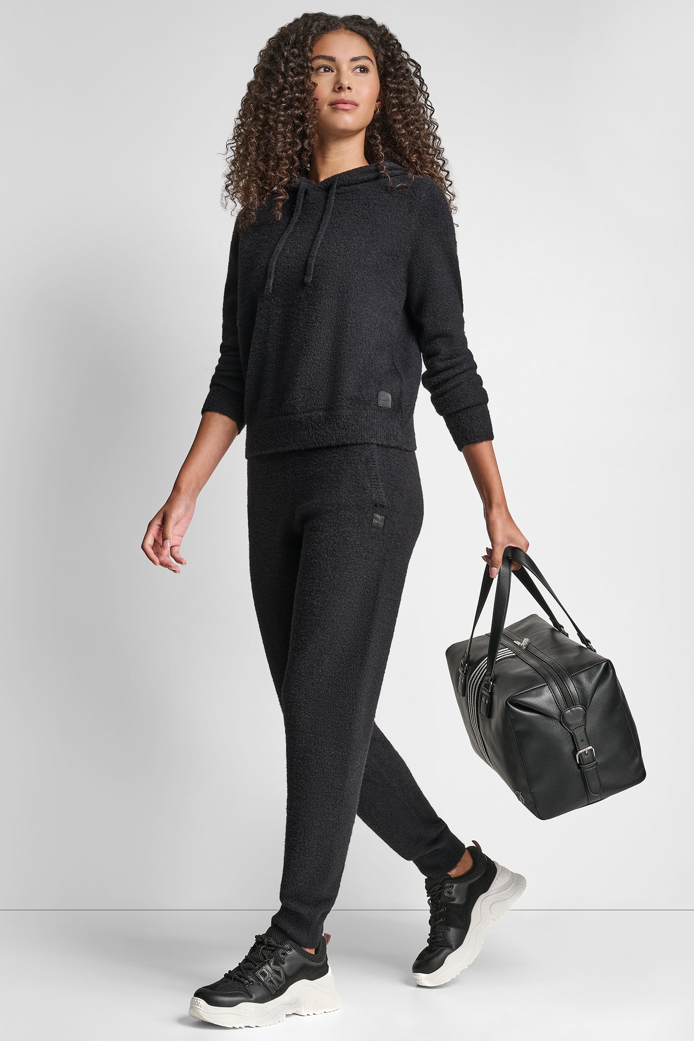 FEATHER YARN JOGGER WITH POCKETS AND TONAL LOGO - Black - 6