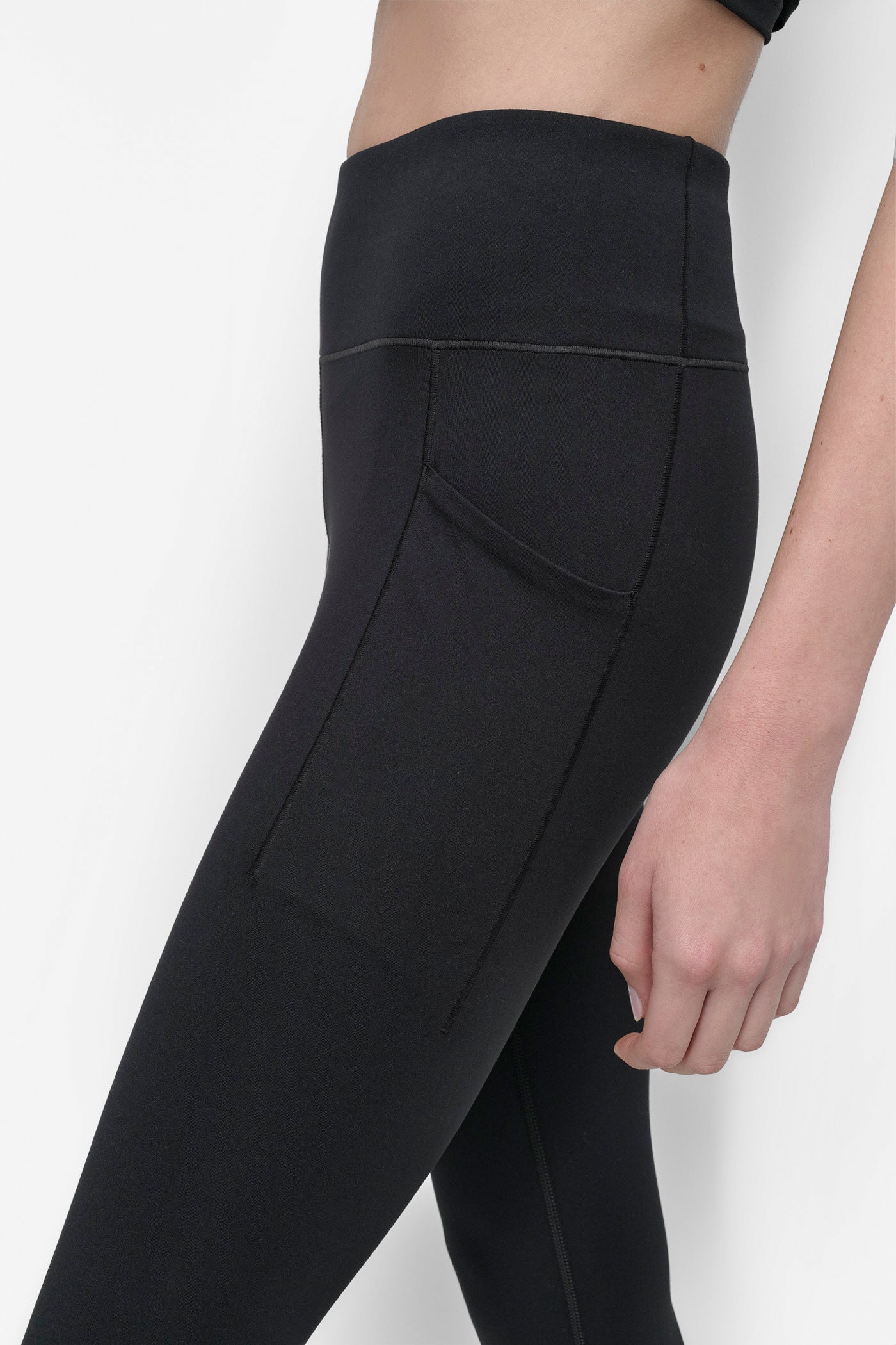 MID-RISE 7/8-LENGTH LEGGING - Black - 5