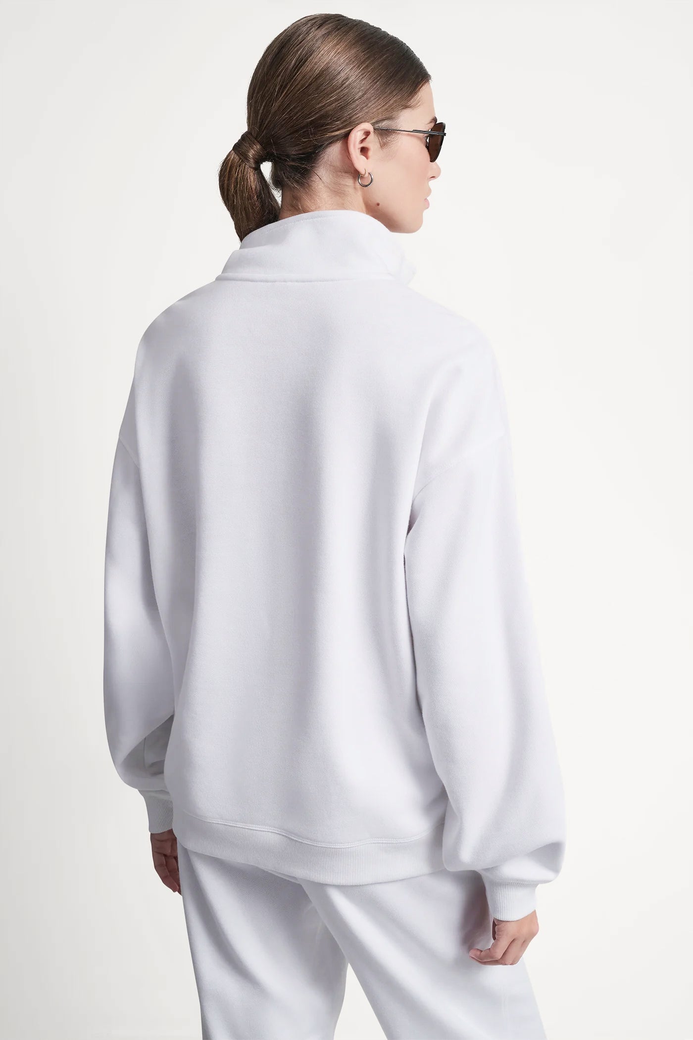 LOGO QUARTER-ZIP SWEATSHIRT - White - 3
