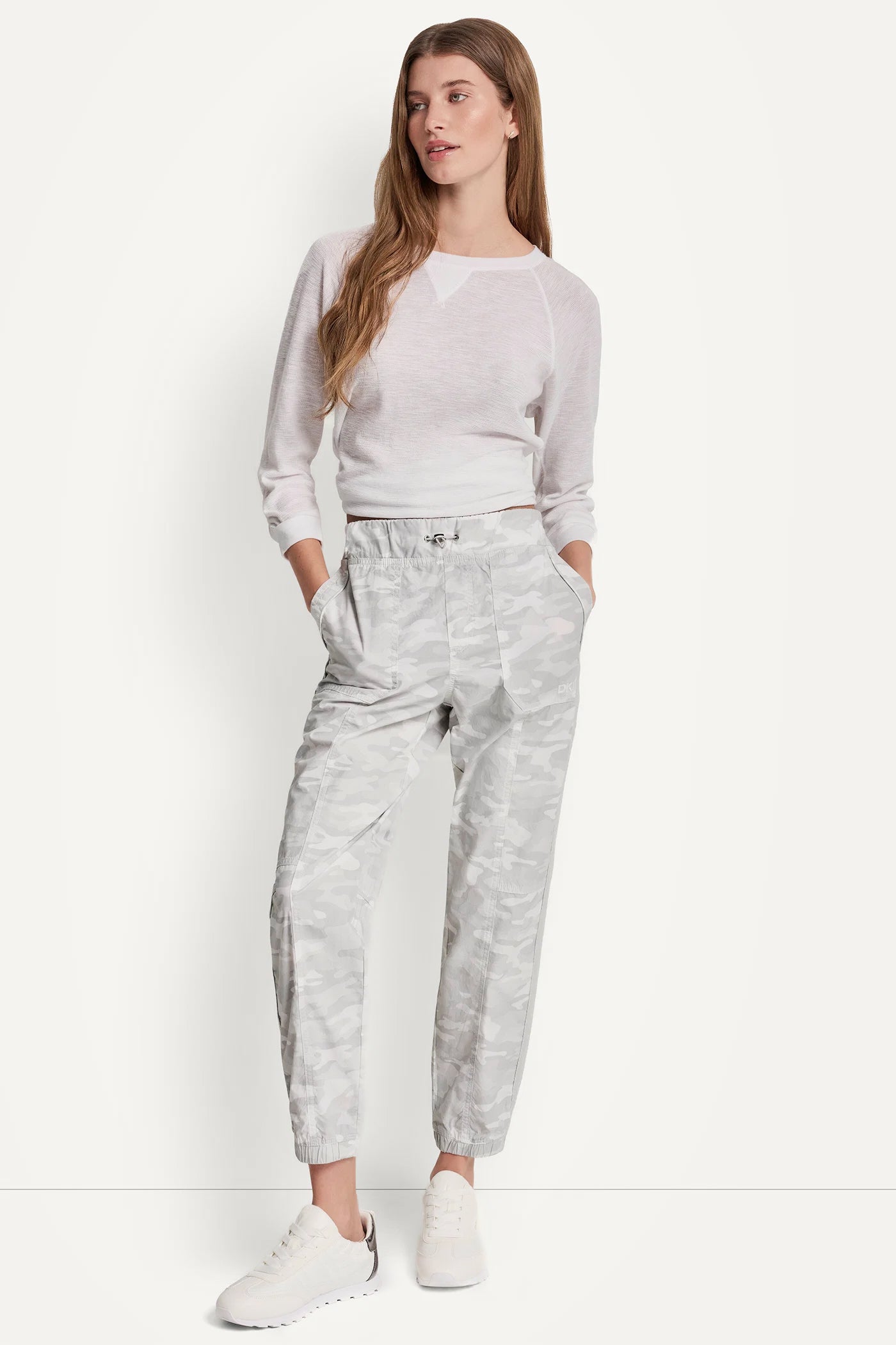 HIGH-RISE SLIM UTILITY JOGGER - Camo Vapor Grey - 2
