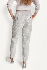 HIGH-RISE SLIM UTILITY JOGGER - Camo Vapor Grey - 4