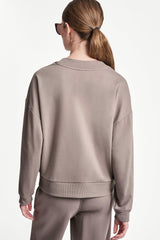 METALLIC BUBBLE LOGO V-NECK PULLOVER - Mushroom - 3
