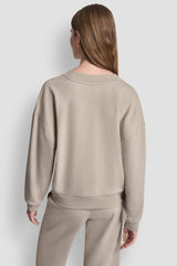 METALLIC BUBBLE LOGO V-NECK PULLOVER - Pebble - 3