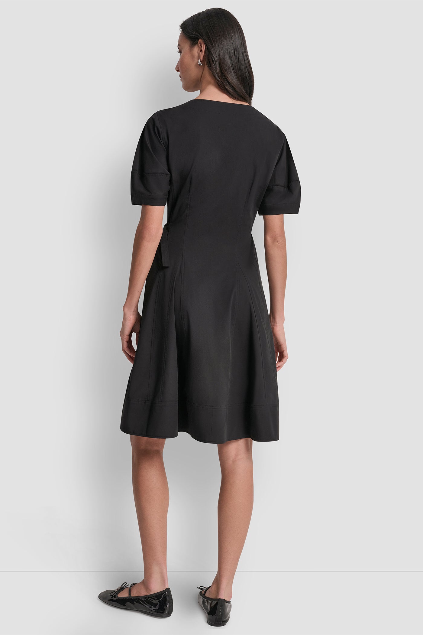 V-NECK PLEATED FIT & FLARE DRESS - Black - 3