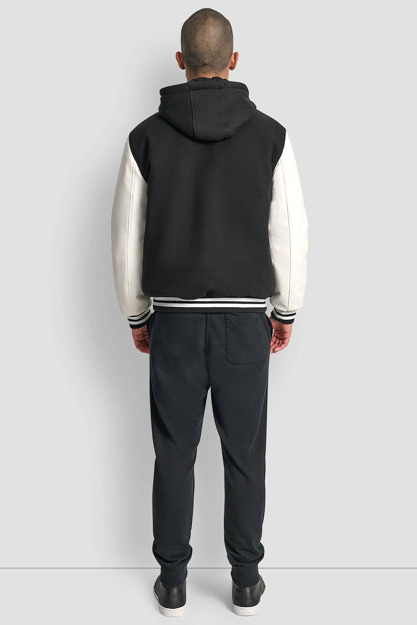 VARSITY JACKET - Black - 3
